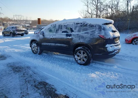 2015 Chevrolet Traverse 1Lt z USA, uszkodzony, nr VIN 1GNKRGKD2FJ131688